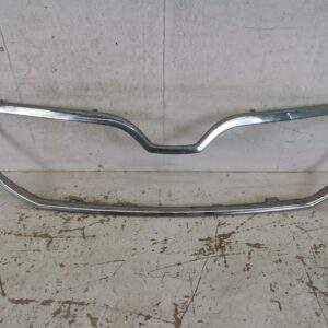 Ornament Cromat Grila Radiator Skoda  Octavia 3 [2013 - 2017] Original In Stare Buna