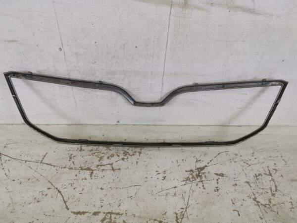 Ornament Cromat Grila Radiator Skoda  Octavia 3 [2013 - 2017] Original In Stare Buna - imagine 5