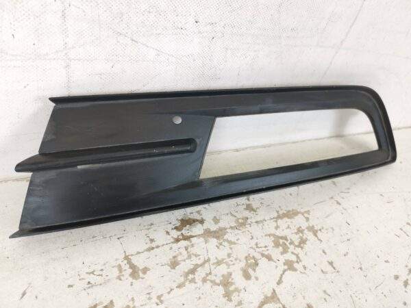 Grila Bara Fata Stanga Alltrack Volkswagen VW  Passat B8 [2014 - 2020] Originala In Stare Buna - imagine 3