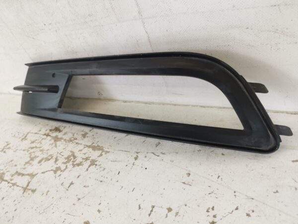 Grila Bara Fata Stanga Alltrack Volkswagen VW  Passat B8 [2014 - 2020] Originala In Stare Buna - imagine 4