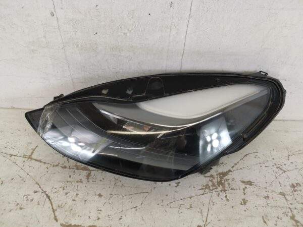 Far Stanga Led Tesla  Model 3 1 [2017 - 2020] Original Avariat