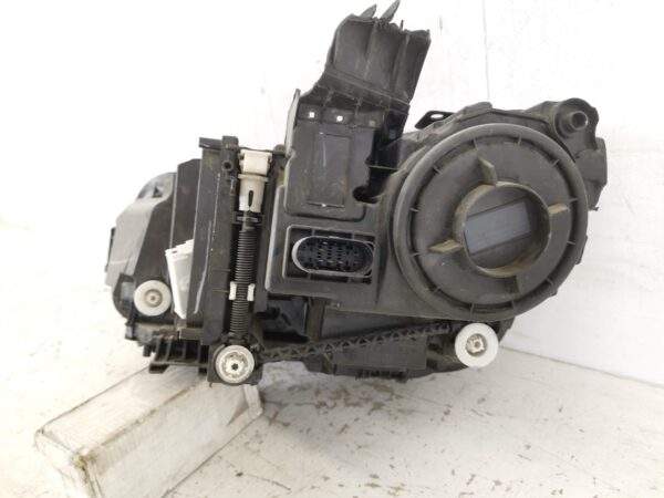 Far Dreapta MultiBeam Led Mercedes-Benz  GLE-Class V167 [2018 - 2023] Original Avariat - imagine 7