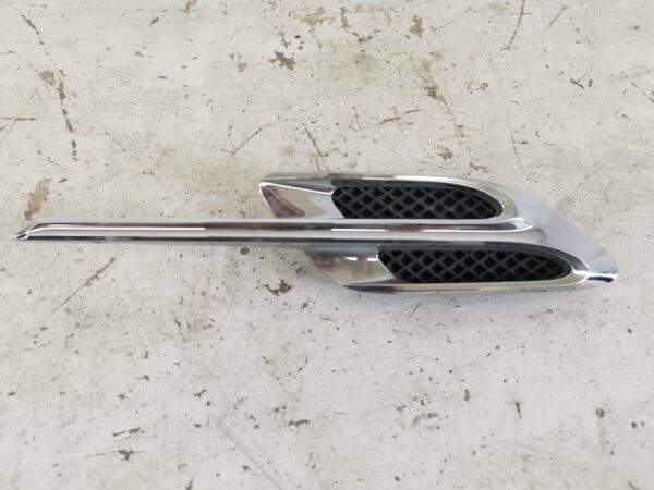 Ornament Aripa Stanga Bentley Continental GT 2 [facelift] [2015 - 2020] Original In Stare Buna