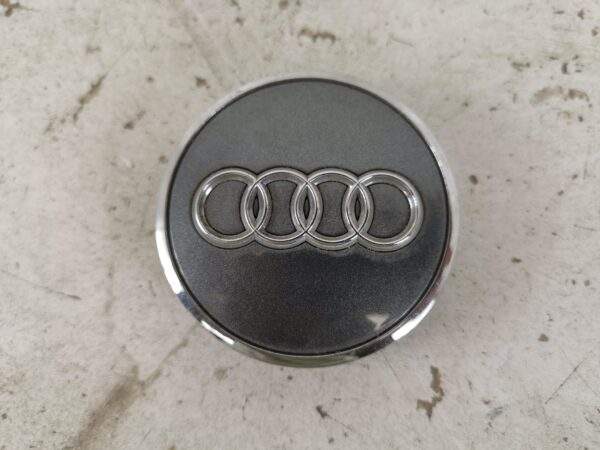 Capac Janta Audi A4 Avant [B9 8W] [2016 - 2018], A4 B9 [2015 - 2020] Original In Stare Buna