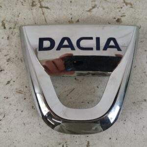 Emblema Grila Radiator Dacia  Duster 2 [2018 - 2022], Logan 2 [2013 - 2016], Sandero 2 [2013 - 2016] Originala In Stare Buna