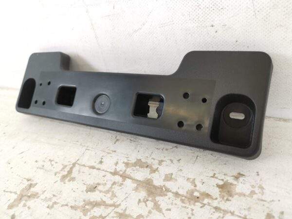 Suport Numar Fata Mazda  CX-5 1 [2011 - 2015], CX-5 1 [facelift] [2015 - 2020], CX-5 2 [2017 - 2020] Original In Stare Buna - imagine 3