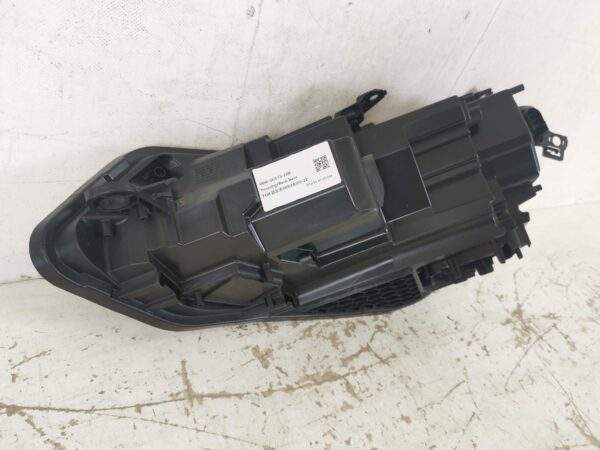 Carcasa Far Volkswagen VW  Golf 8 [2020 - 2024] Originala In Stare Buna - imagine 7
