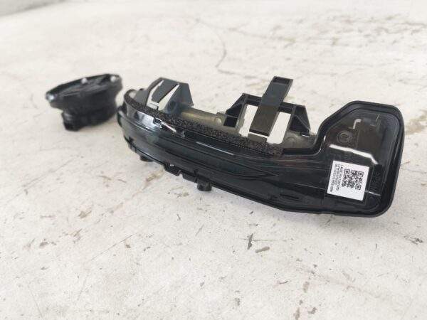 Semnal Oglinda Dreapta Land Rover  Range Rover Sport [2023 - 2025] Original In Stare Buna - imagine 3