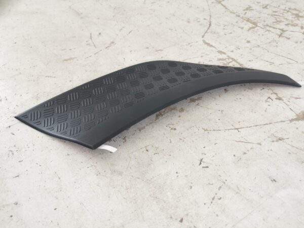 Aparatoare Noroi Stanga Spate Land Rover  DEFENDER SUV [L663] [2019 - 2020 2021 2022 2023 2024 2025 Originala In Stare Buna - imagine 3