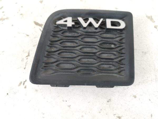 Ornament Aripa Fata Stanga Dacia  Duster 2 [2018 - 2022] Original In Stare Buna
