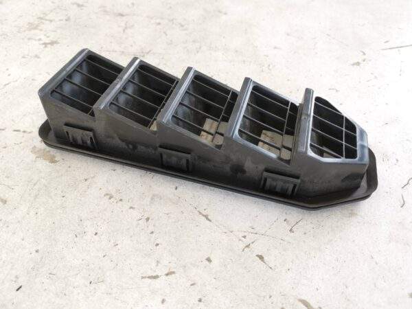Grila Ventilatie Aer Panou Lateral Spate Land Rover  Range Rover Velar 1 [2017 - 2022] Originala In Stare Buna - imagine 7