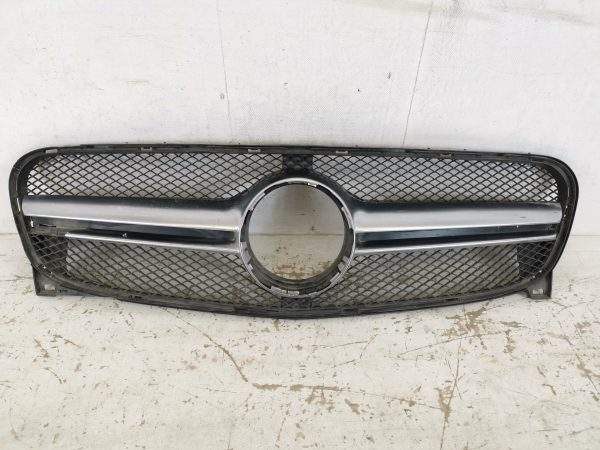 Grila Radiator Mercedes-Benz  GLA-Class X156 [2013 - 2017] Original Avariata