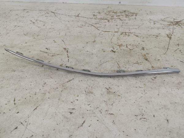 Ornament Cromat Bara Fata Dreapta Mercedes-Benz  C-Class W206 [2020 - 2022] Original In Stare Buna