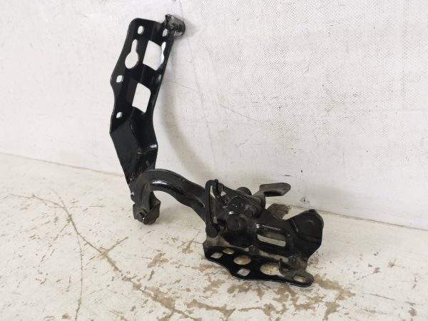 Balama Capota Motor Dreapta Mercedes-Benz  C-Class W205/S205/C205 [2014 - 2018] Originala In Stare Buna - imagine 3