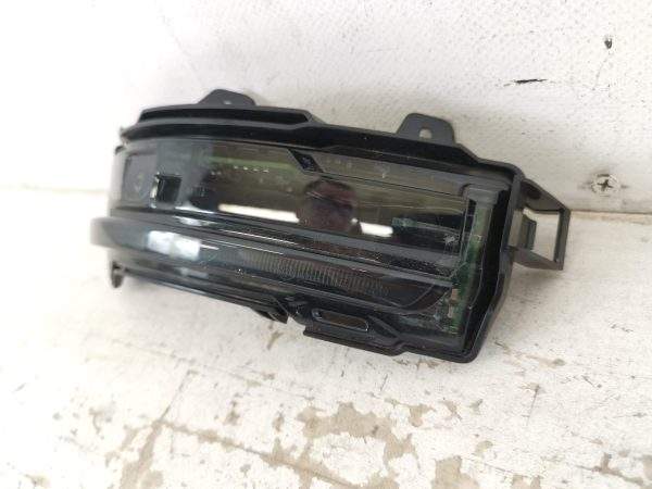 Semnal Oglinda Dreapta Land Rover  Range Rover Velar 1 [2017 - 2022] Original In Stare Buna - imagine 3
