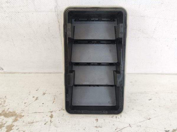 Grila Ventilatie Caroserie Spate Land Rover  Discovery Sport 1 [2014 - 2020] Originala In Stare Buna
