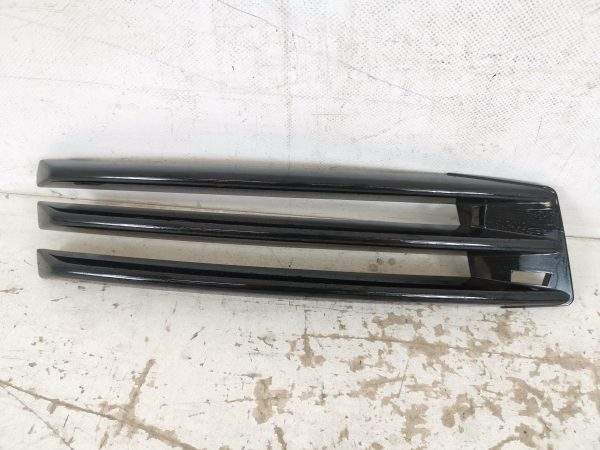 Grila Bara Fata Dreapta Land Rover  RANGE ROVER IV VOGUE SUV [L405] [2018 - 2021] Originala In Stare Buna